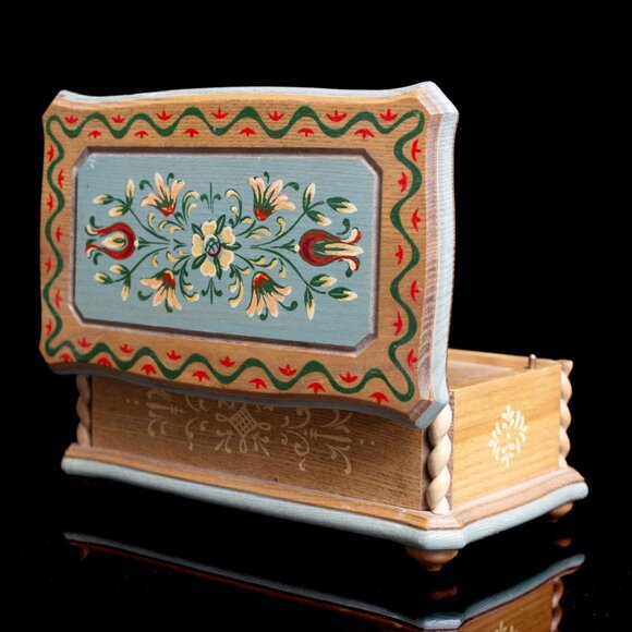 Vintage Reuge Swiss Musical Jewelry Box With Anri Hand-Painted Floral Design - Picture 10 of 11